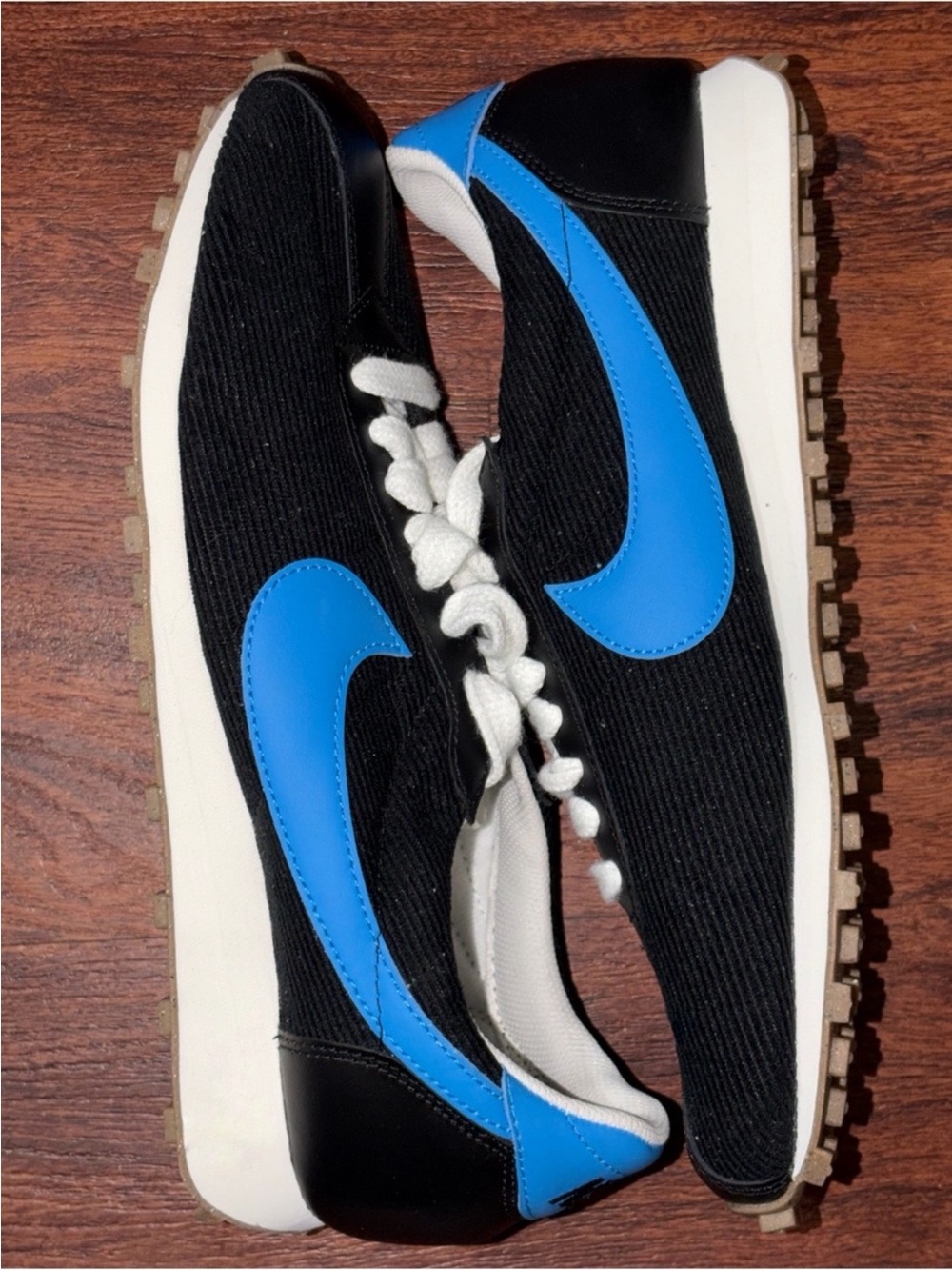 Men’s Nike black and blue suede shoes size 11.5